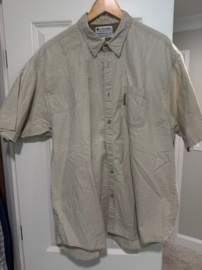 Columbia Men's Short-Sleeve Button-Up Shirt — Light Beige